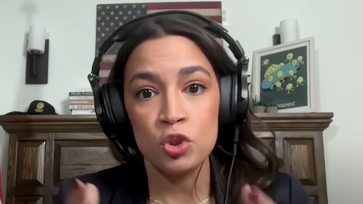 aoc-ripped-after-blaming-president-trump,-elon-musk-for-airplane-disaster